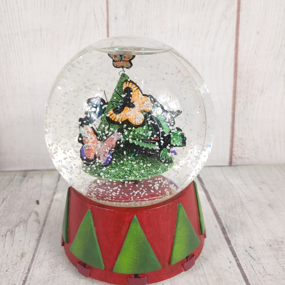 Vintage 1999 Department 56 Snow Globe Butterflies Tree Musical Water Globe USED